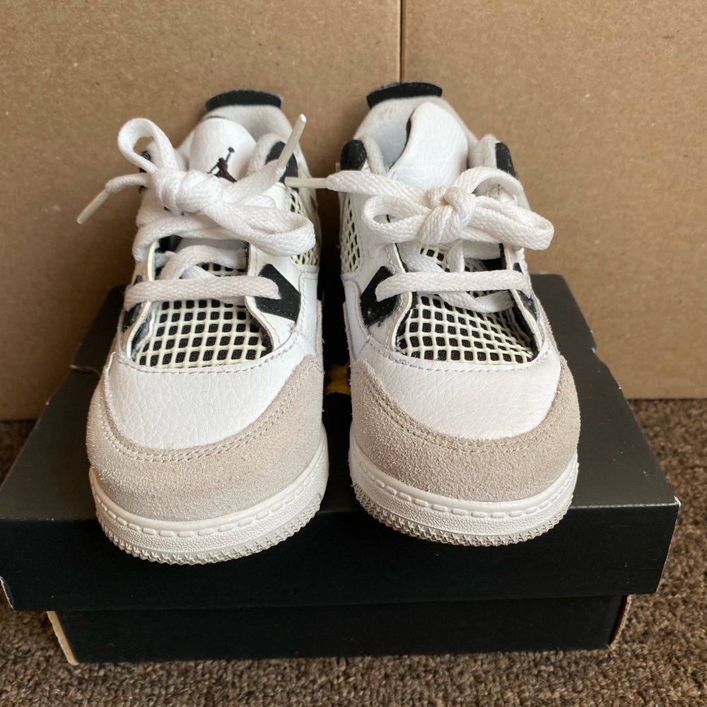 Toddler Jordan 4 Retro “Military Black” - Picture 3 of 7